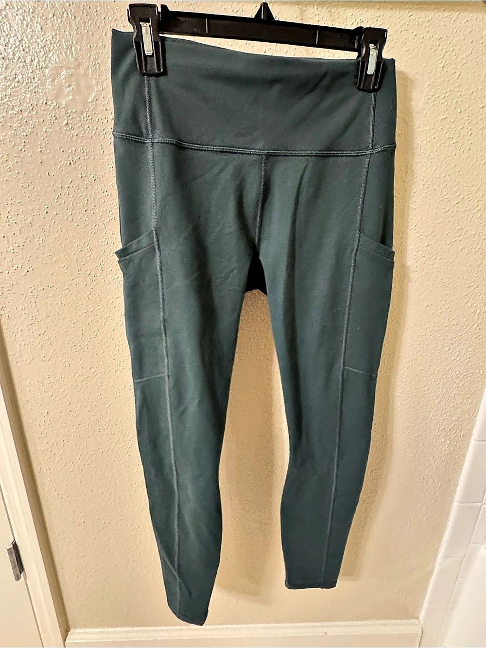 Fabletics x Yitty Women's Green Leggings